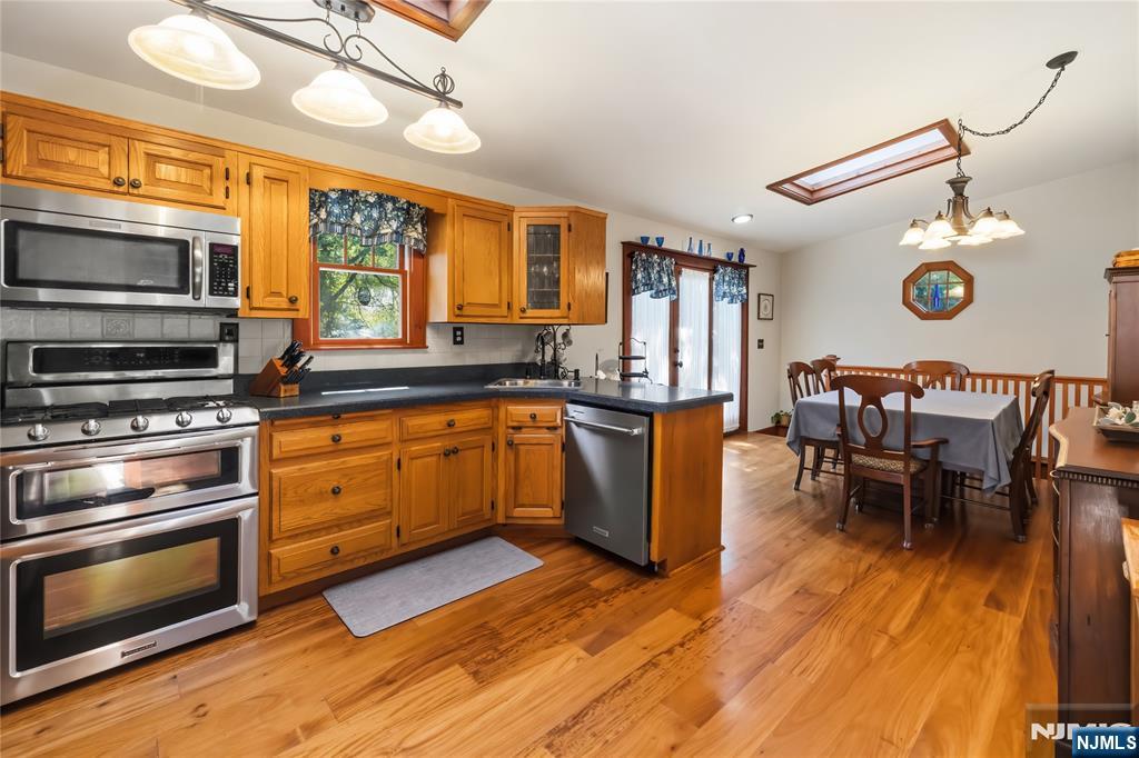 225 Lafayette Avenue - Photo 4