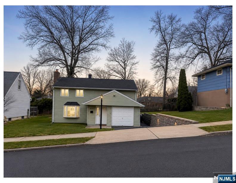 92  Grove Street , Waldwick, NJ, 07463