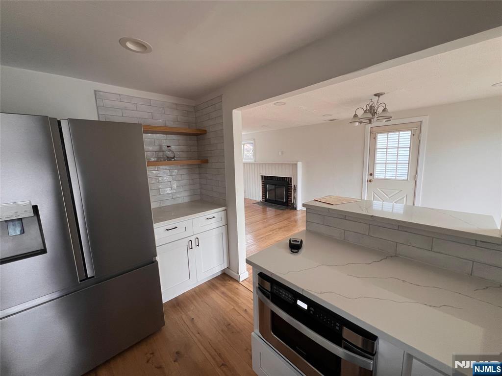 92 Grove St, Waldwick, NJ 07463