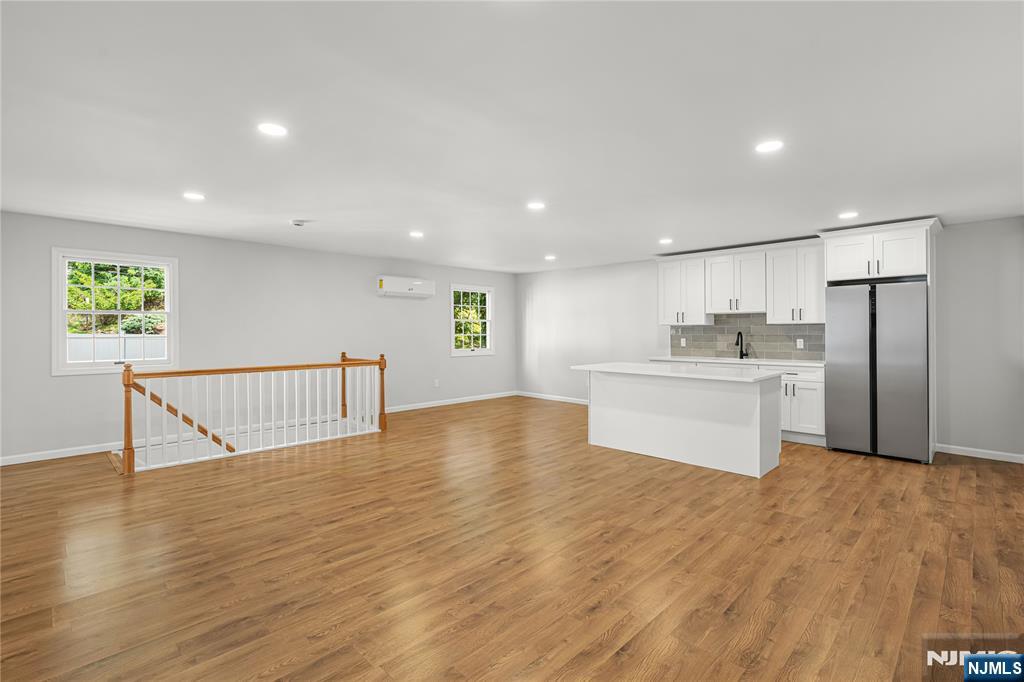 140 Walker Road — photo 37