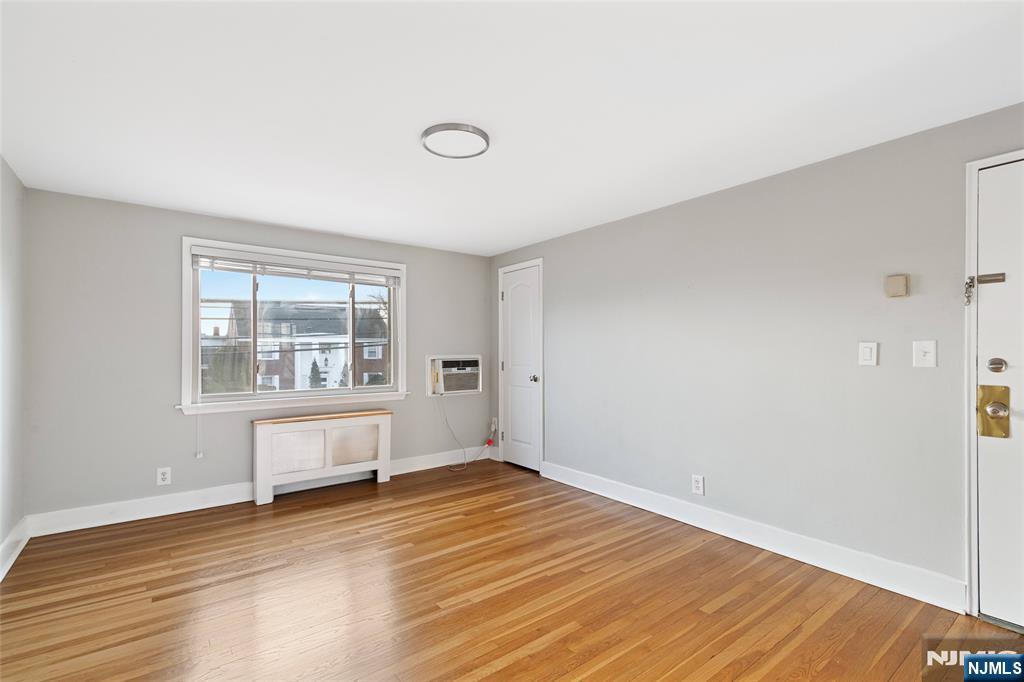 285 Hackensack Street 85B - Photo 3