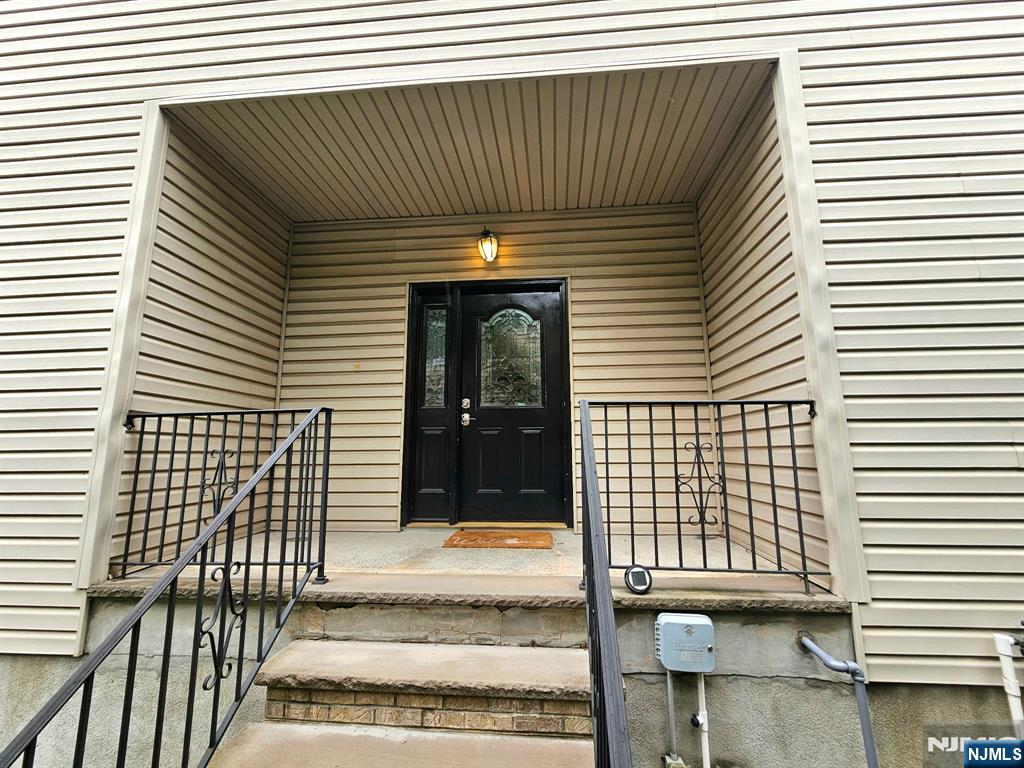183 Tenafly Road - Photo 3