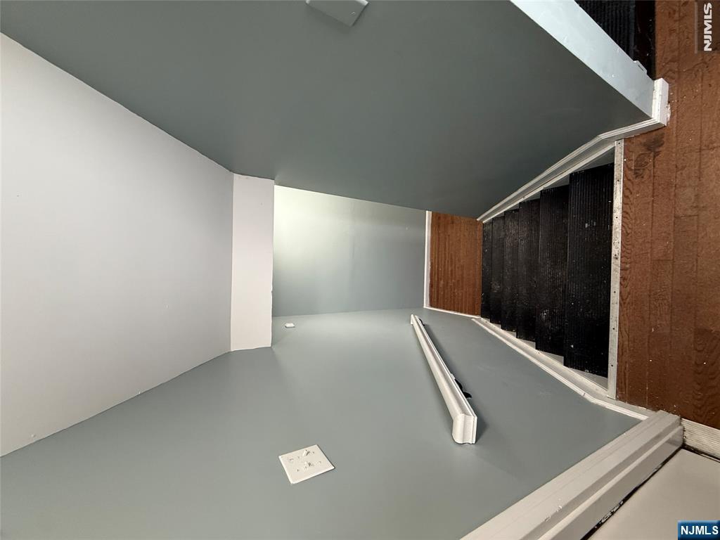 34 Auburn Street 2 - Photo 3