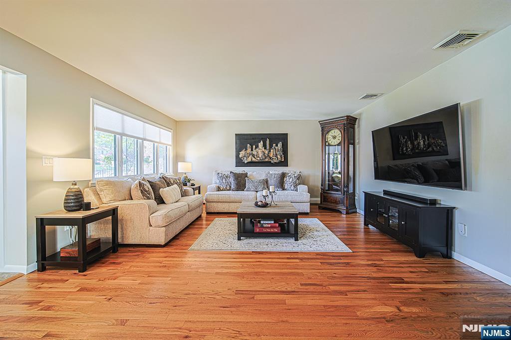 330 Ruby Avenue — photo 13