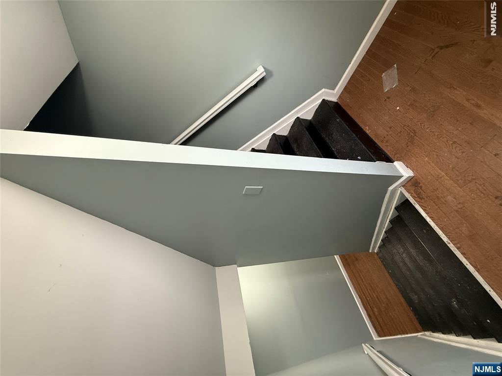 34 Auburn Street 3 - Photo 3