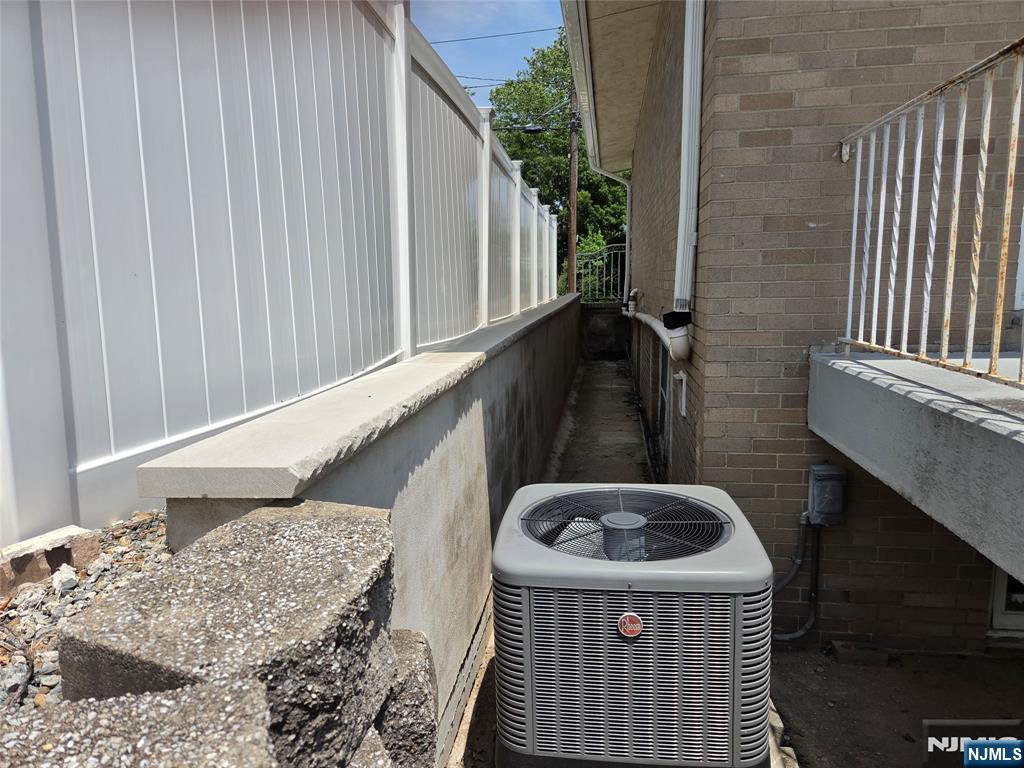 77 Columbia Avenue - Photo 4