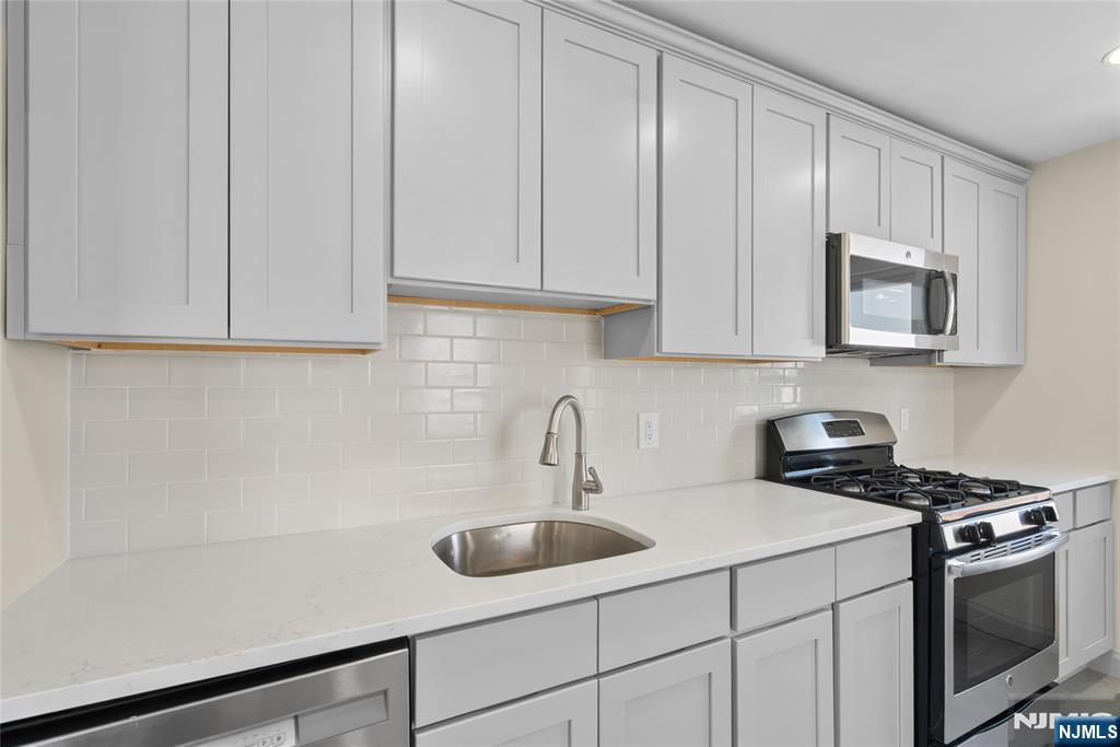 145 6th Street 2 - Photo 4