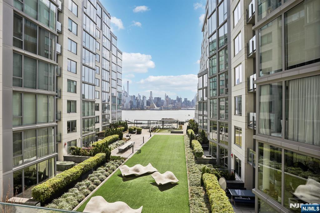 9 Ave At Port Imperial 513 - Photo 3
