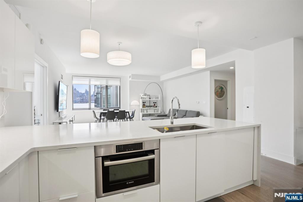 9 Ave At Port Imperial 513 - Photo 5