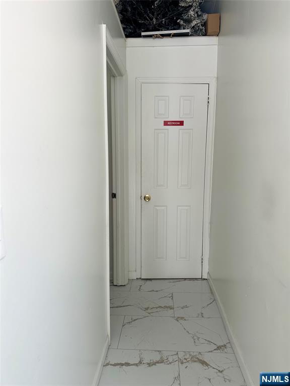 10 Hilliard Avenue - Photo 4