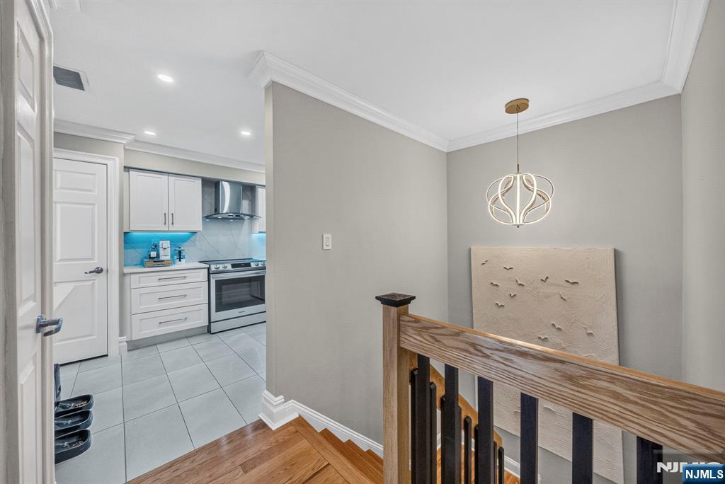 513 Windsor Drive - Photo 13