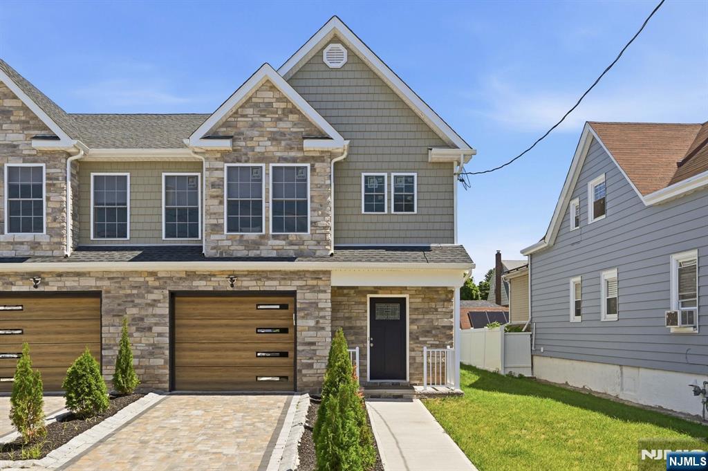 77 Chestnut Street - Photo 2