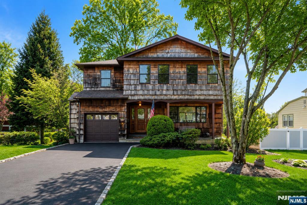 10 Woodmere Road, Caldwell NJ — listing photo