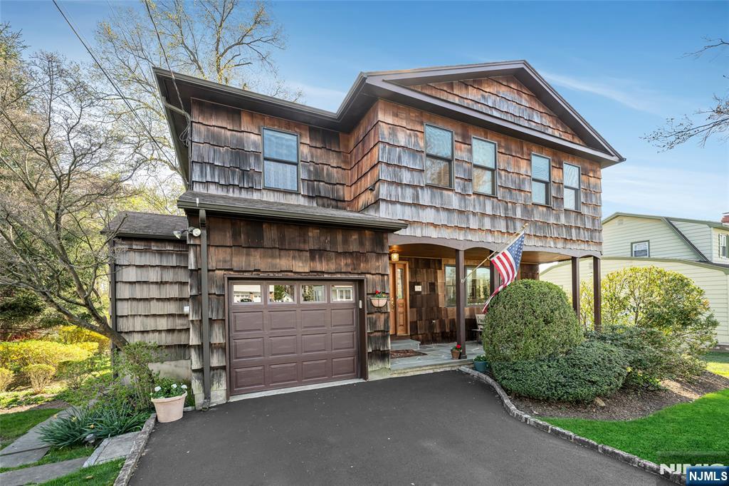 10 Woodmere Road - Photo 1