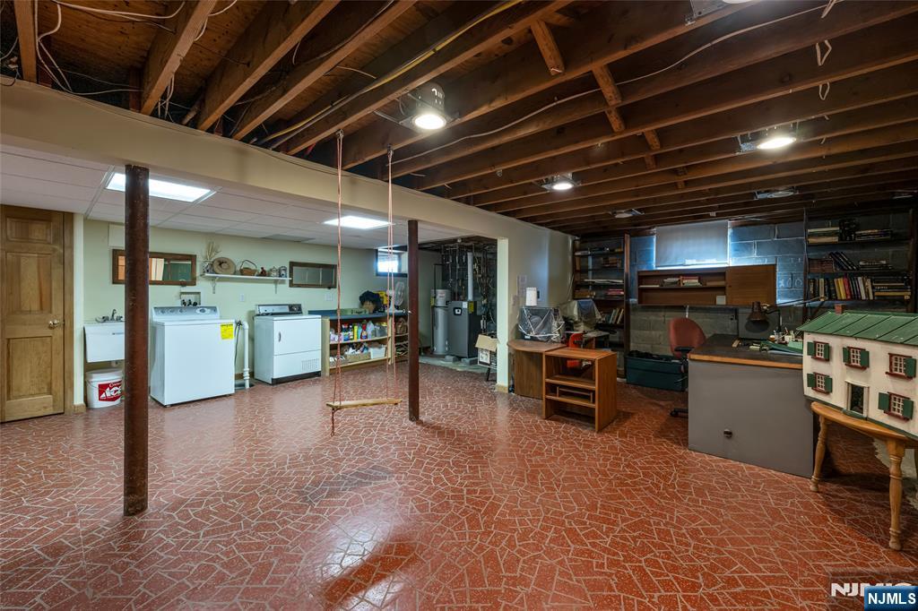 10 Woodmere Road — photo 26
