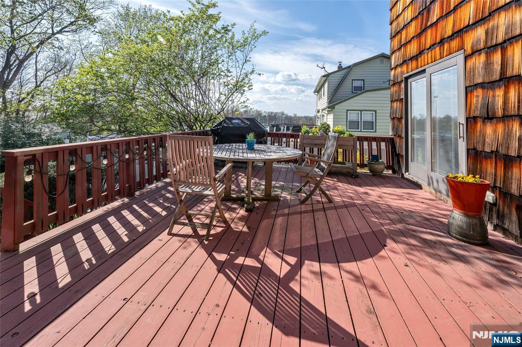 10 Woodmere Road — photo 32