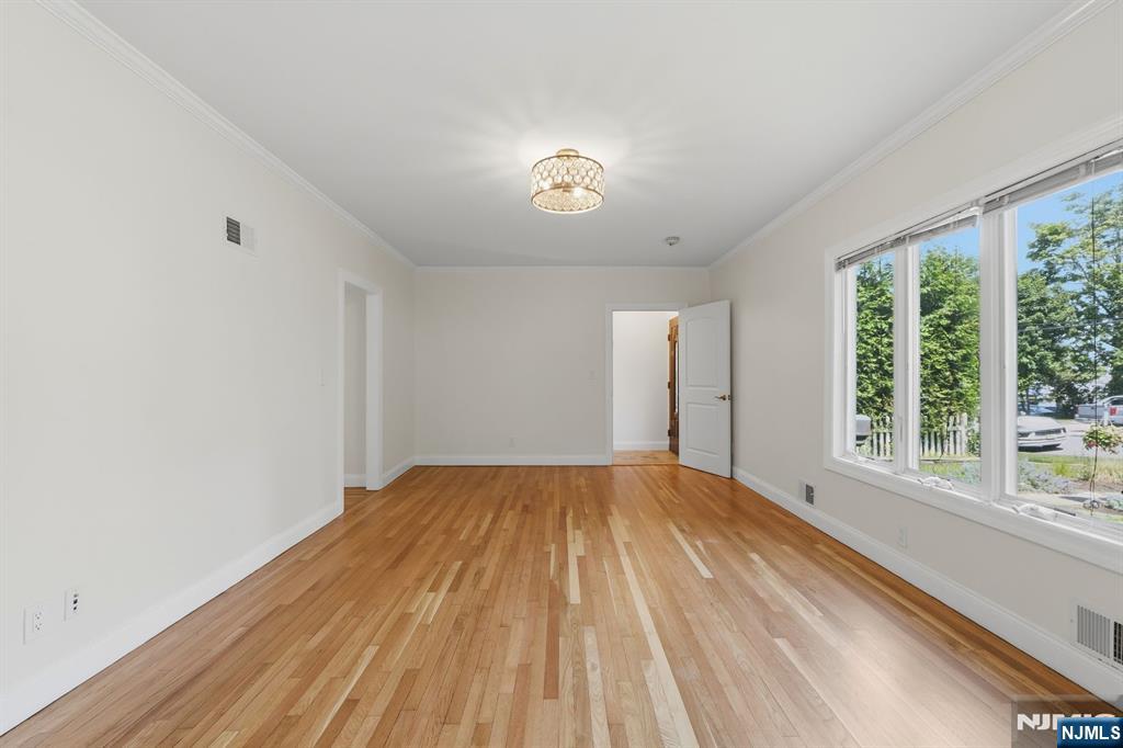 26 Hillside Avenue A - Photo 4