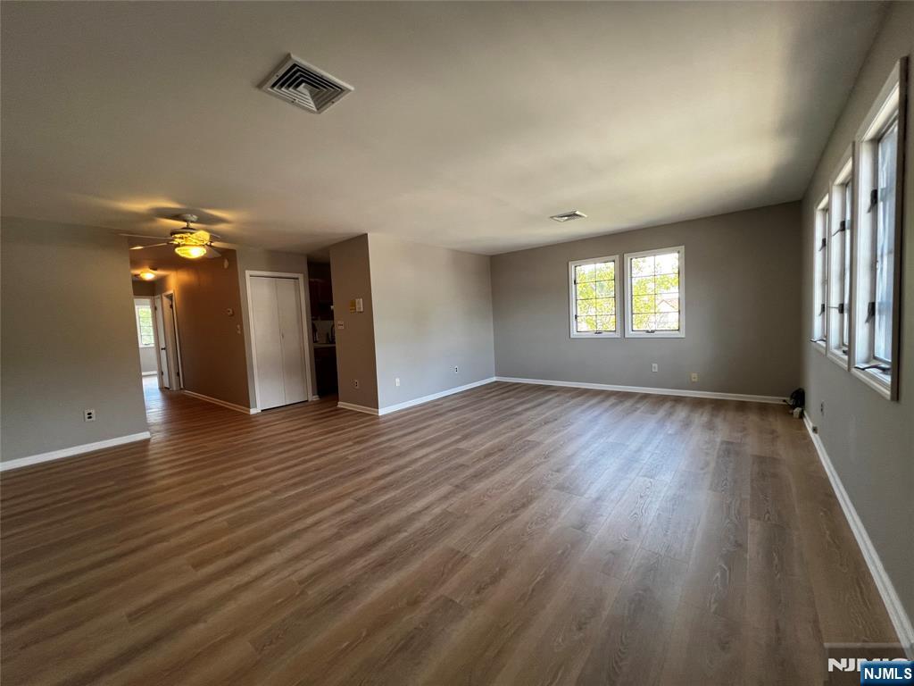 301 Bloomfield Avenue 3 - Photo 5