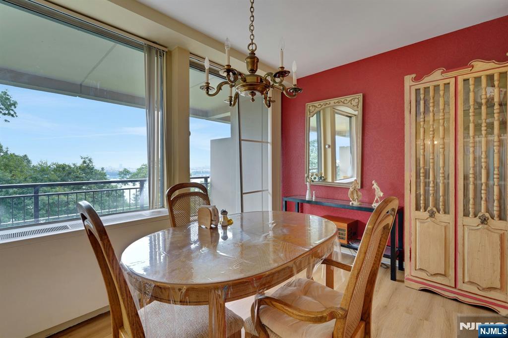 1 Horizon Rd #408, Fort Lee, NJ 07024