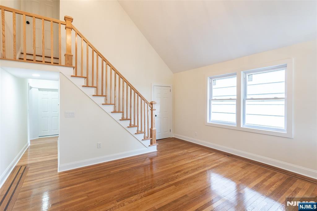 218 Riverview Ave, North Arlington, NJ 07031