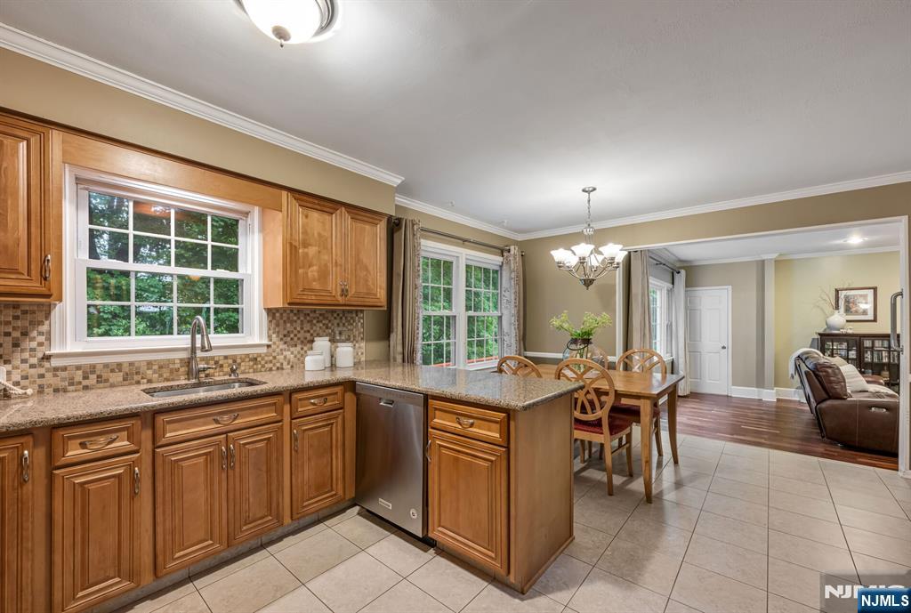 27 Cobblestone Lane — photo 11