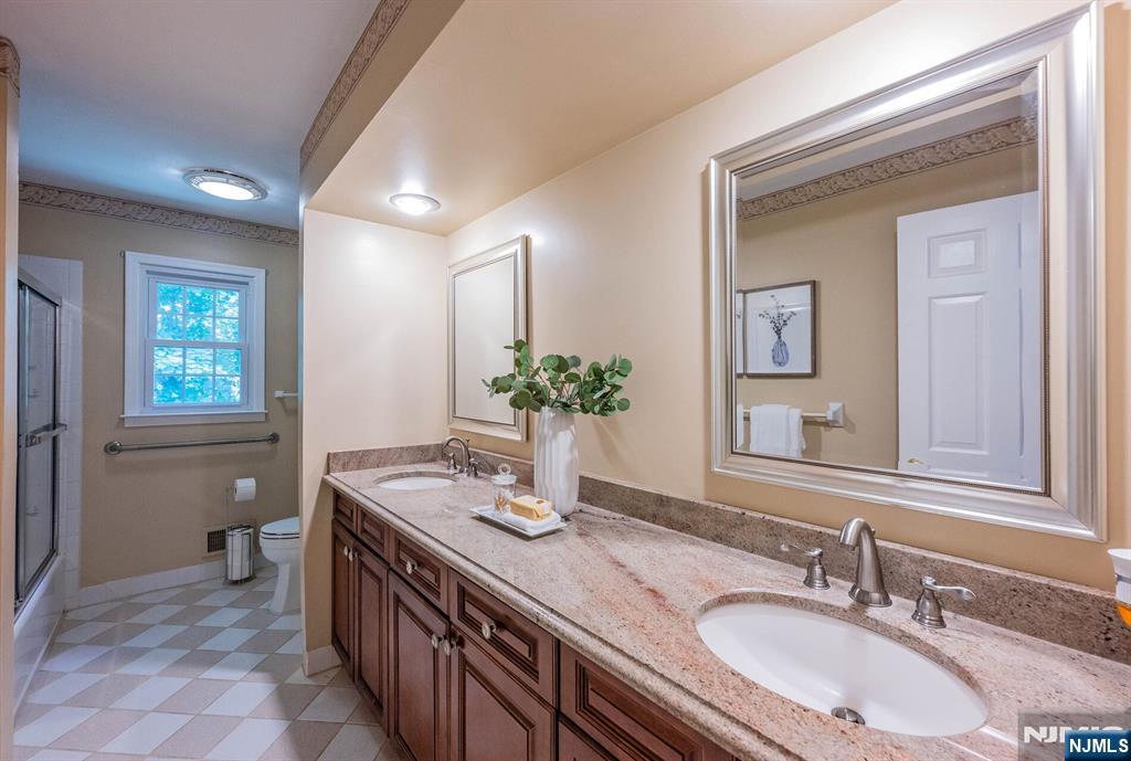 27 Cobblestone Lane — photo 31