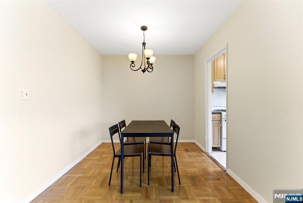 415 Claremont Avenue C004A - Photo 13