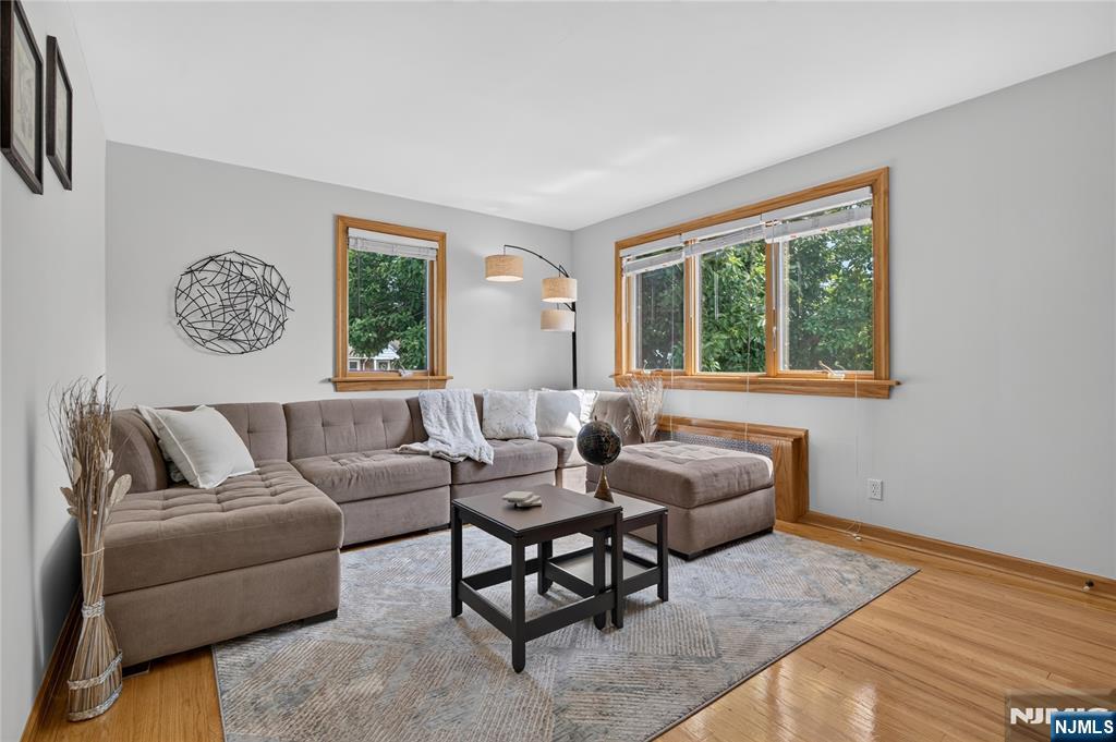 4 Howard Avenue - Photo 3
