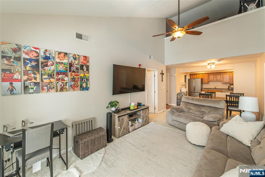454 Cambridge Drive - Photo 4