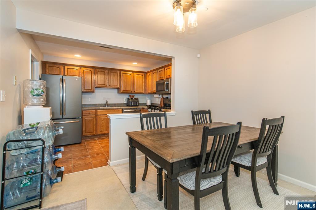 454 Cambridge Drive - Photo 5