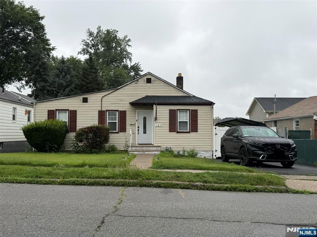 147 7th St, Saddle Brook, NJ 07663