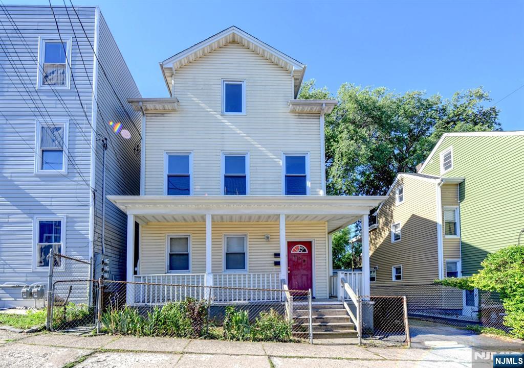 98-100 Lafayette Street - Photo 1