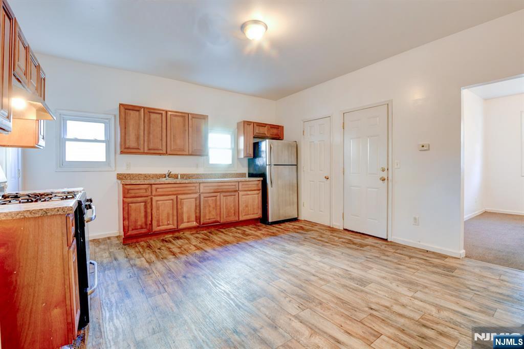 98-100 Lafayette Street - Photo 3