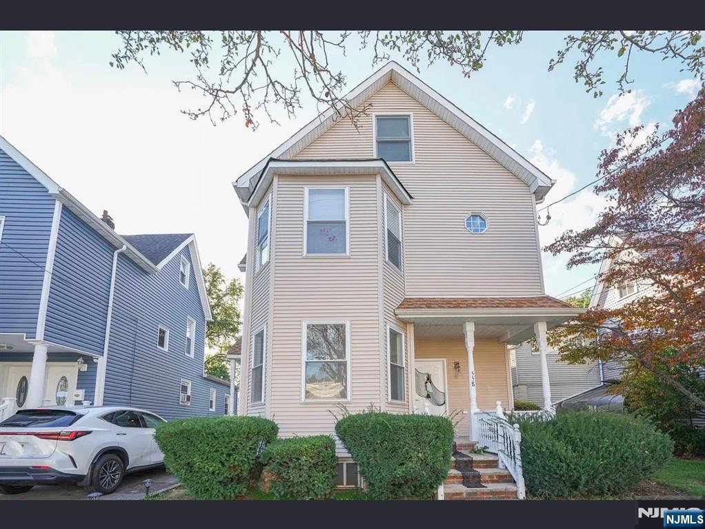 558 Lafayette Avenue 1 - Photo 1