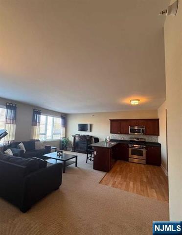 447 Fairview Avenue 304 - Photo 4