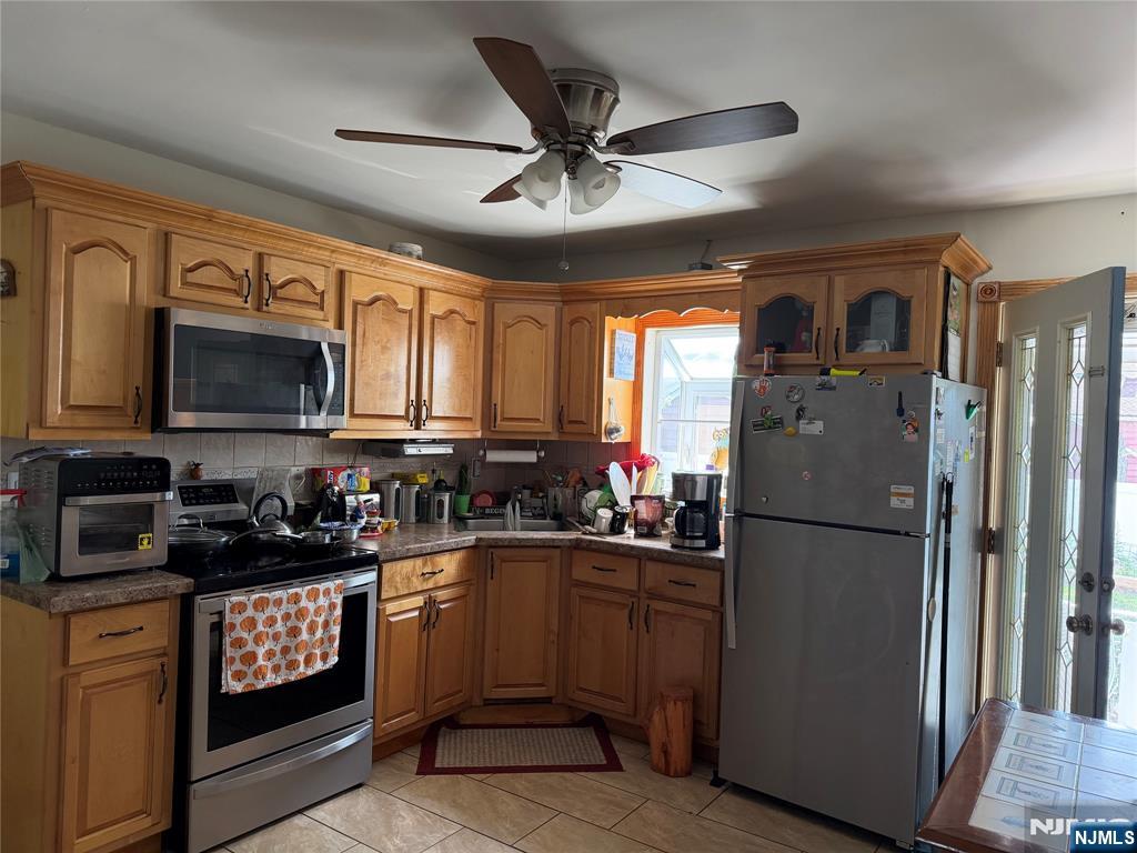 22 Longview Avenue - Photo 3