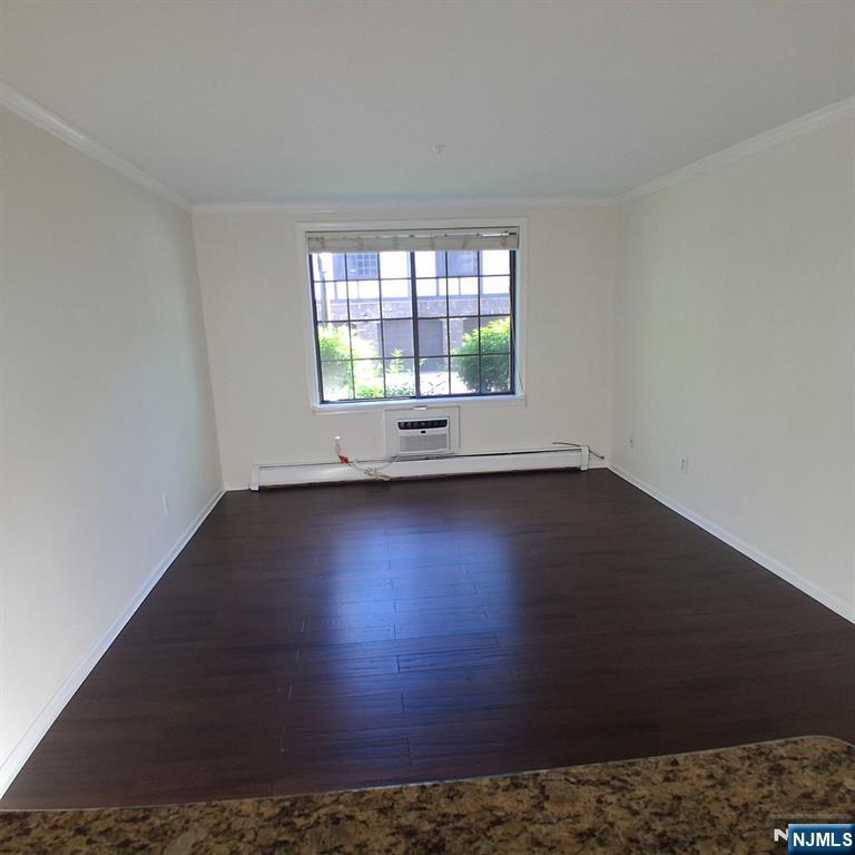 2014 Hawthorne Lane - Photo 4