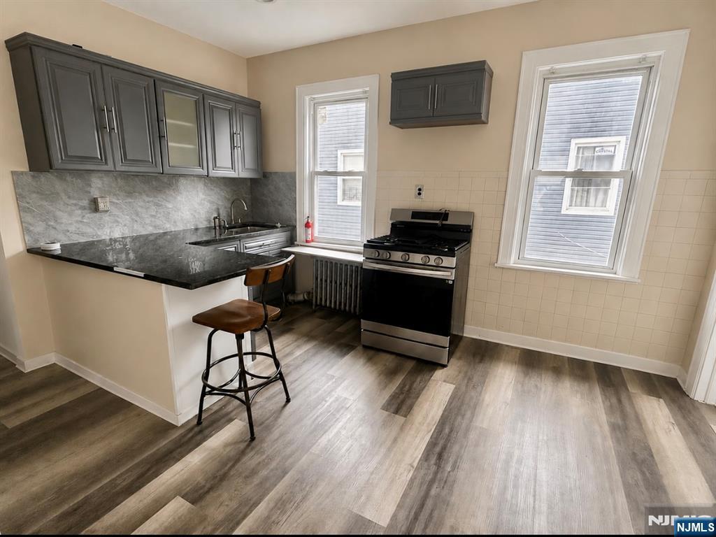 165 Knapp Avenue 2 - Photo 2