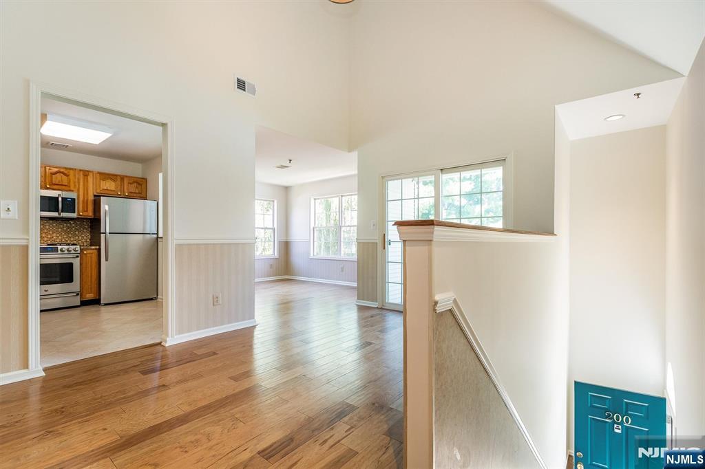 200 Cambridge Court G100 - Photo 3