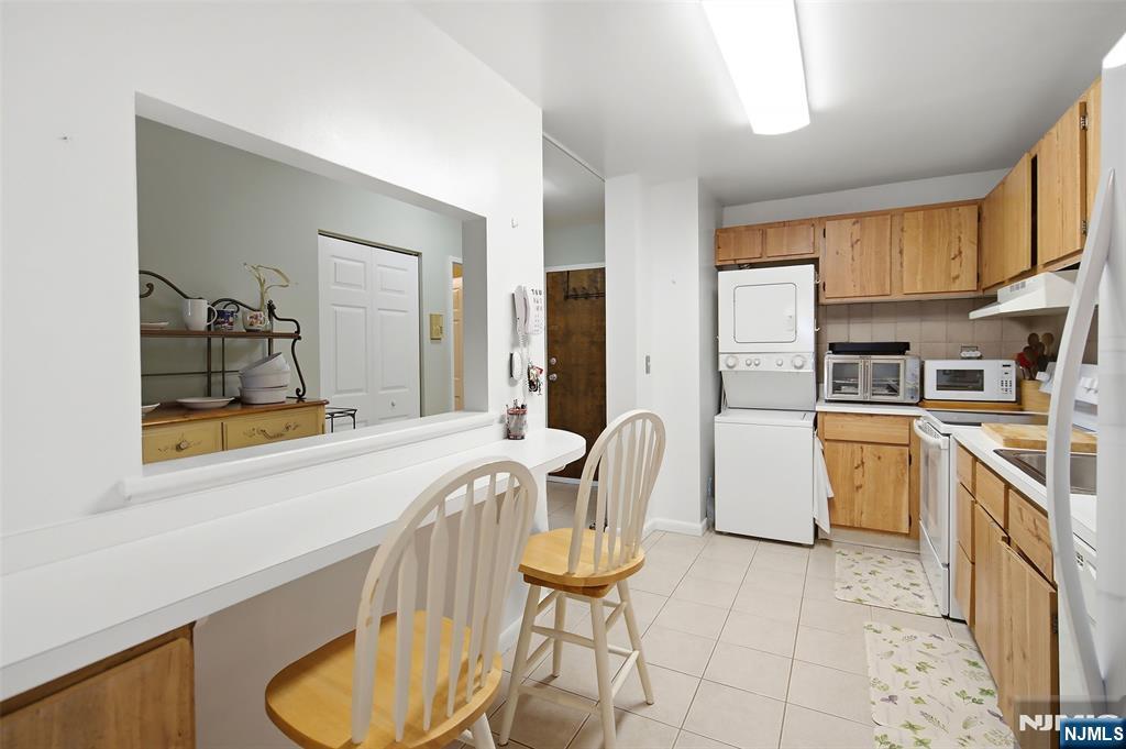 10 Orchard St #1F, Hackensack, NJ 07601