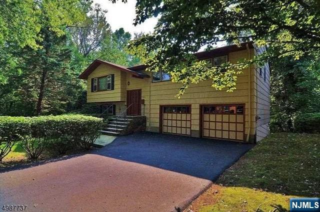 552 Stevens Avenue - Photo 2