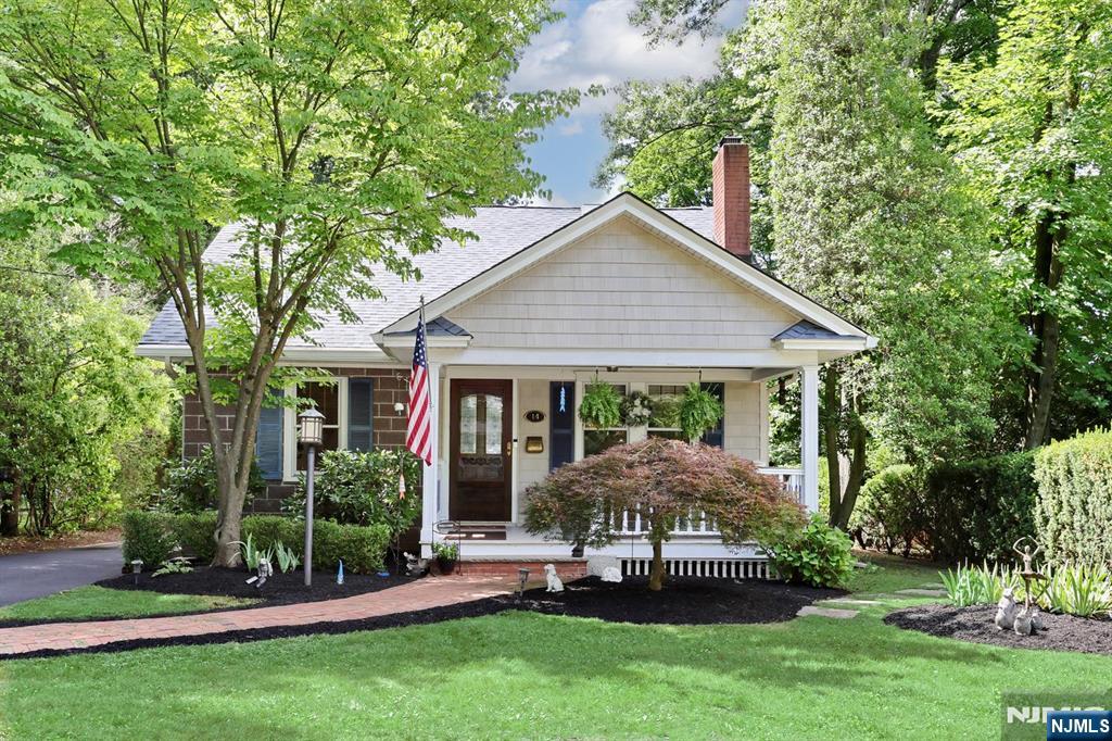 14 Sterling Place - Photo 1