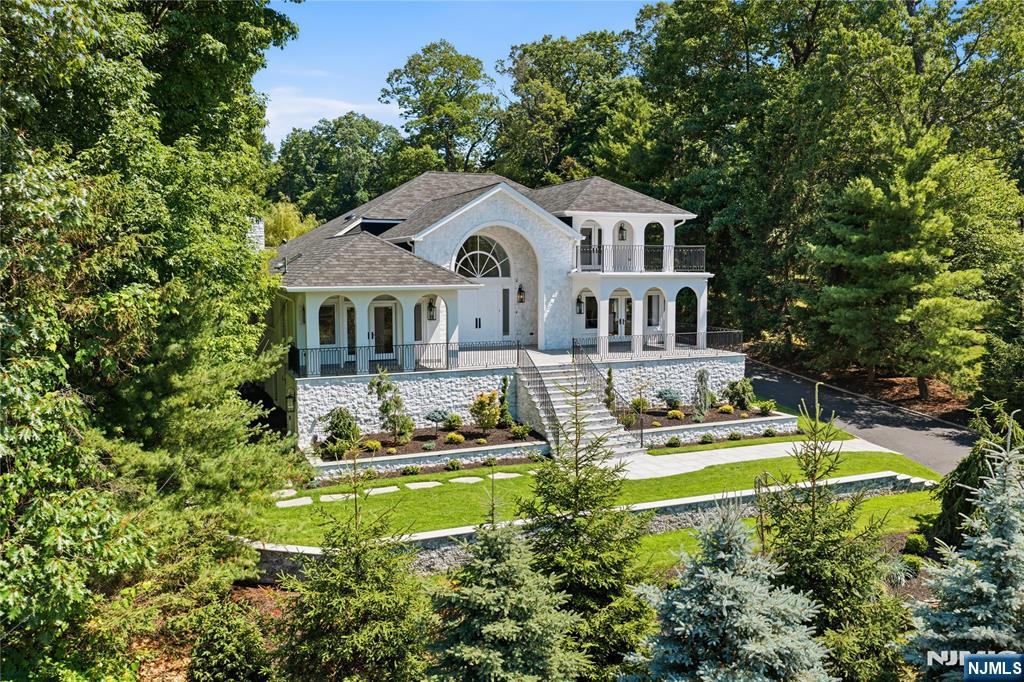 244 Park Avenue - Photo 3