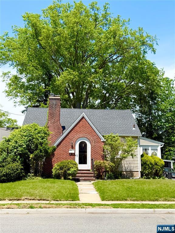301 Hickory Avenue - Photo 1