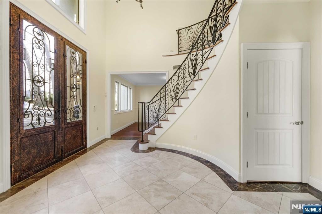 831 Pascack Road - Photo 3