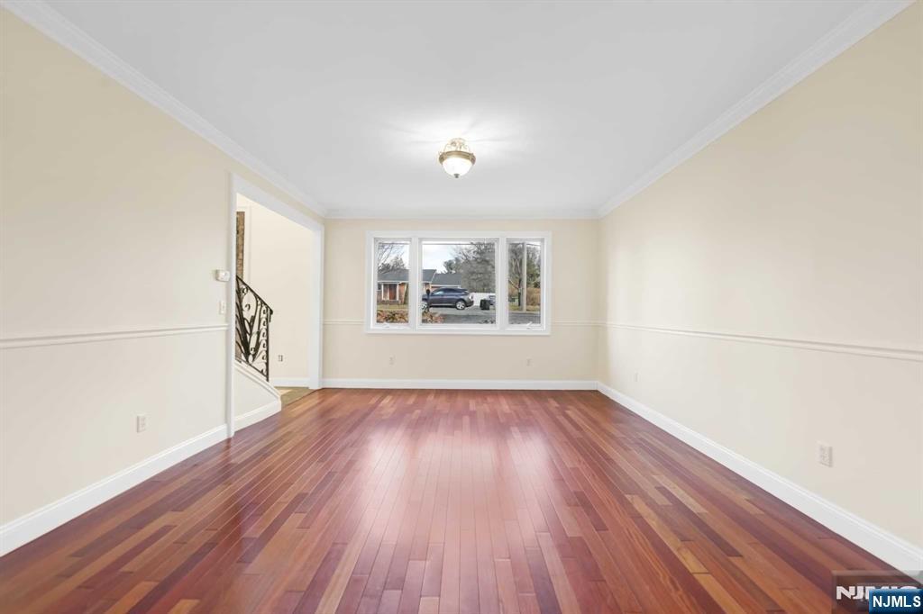 831 Pascack Road - Photo 4