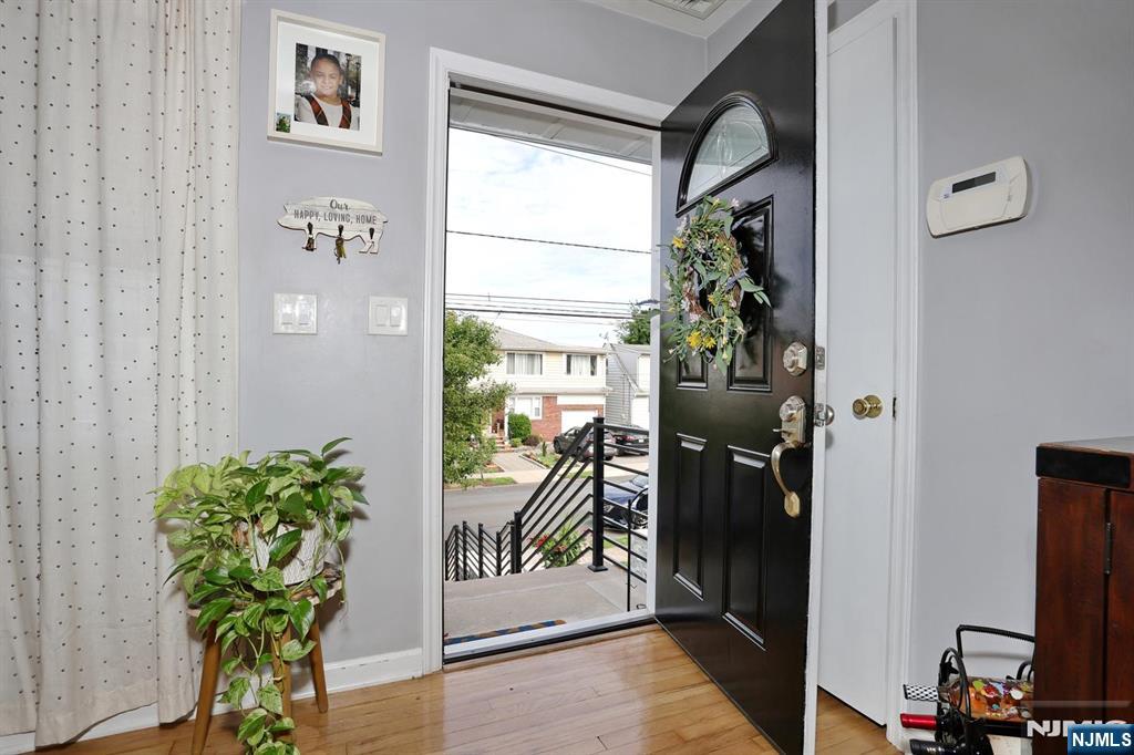 290 Malcolm Avenue - Photo 3