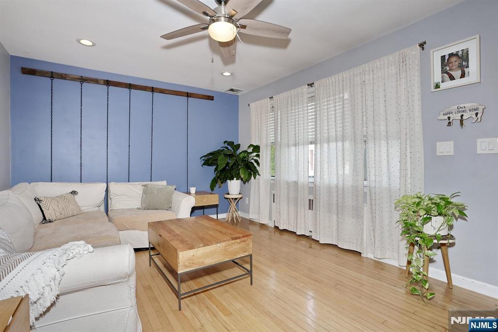 290 Malcolm Avenue - Photo 5