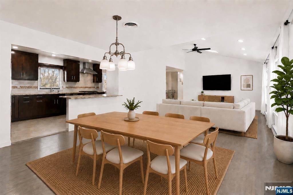 682 Floyd Street - Photo 5