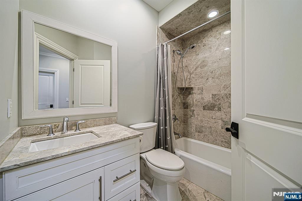 35 Marquis Court — photo 17